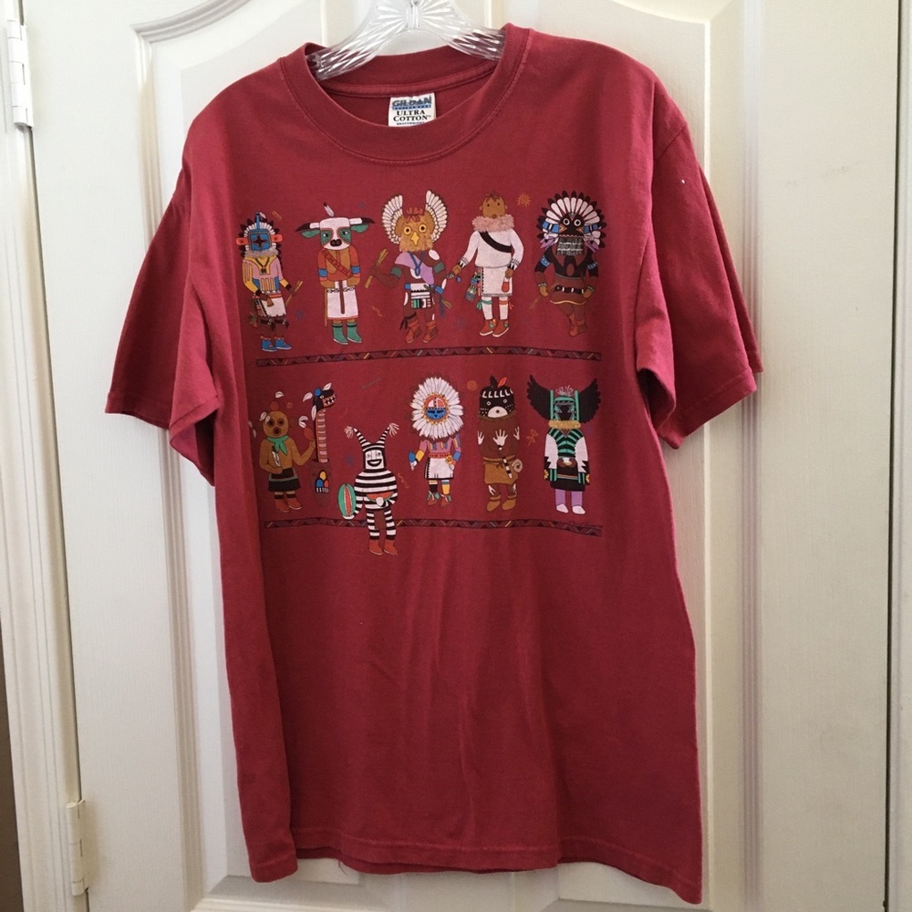 FINAL MARKDOWN Unique ladies gildan tee medium